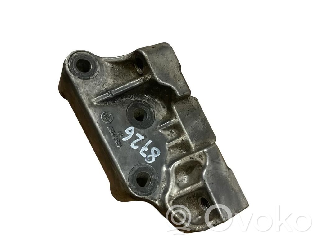 Engine mounting bracket   90542119F
