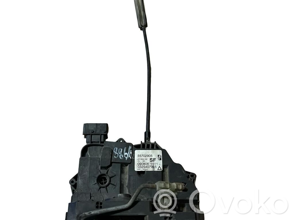 Opel Corsa D Aizmugurē slēdzene 