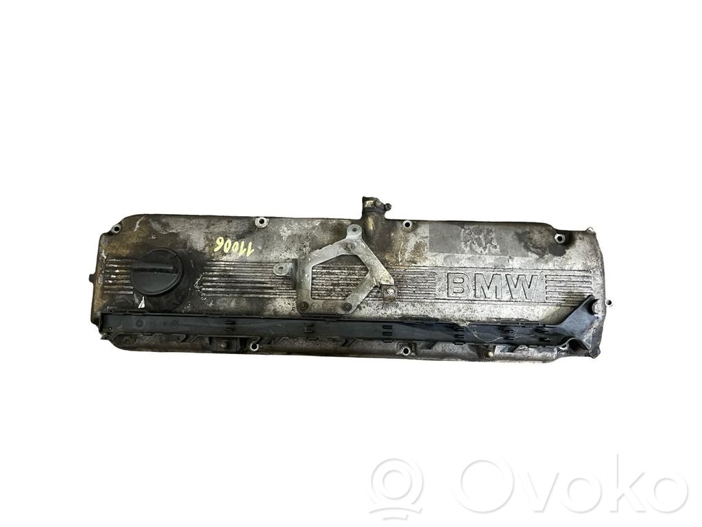 BMW 7 E32 Galvutės dangtelis 