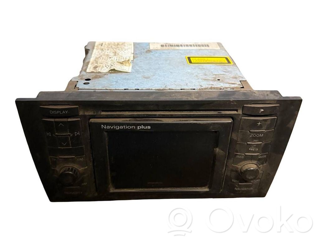 Audi A6 S6 C5 4B Panel / Radioodtwarzacz CD/DVD/GPS 