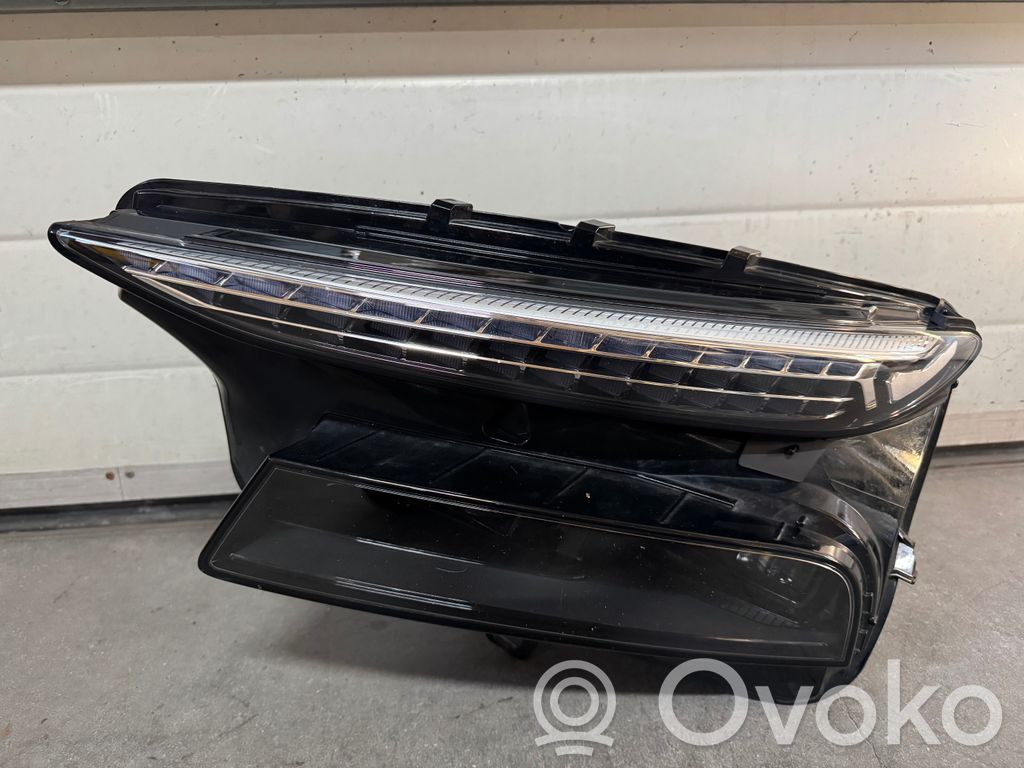 Audi A6 etron 85E Scheinwerfer 