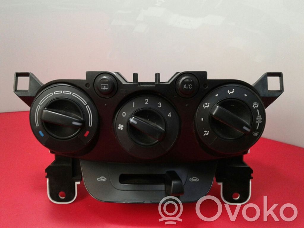 Mazda 2 Oro kondicionieriaus/ klimato/ pečiuko valdymo blokas (salone) 