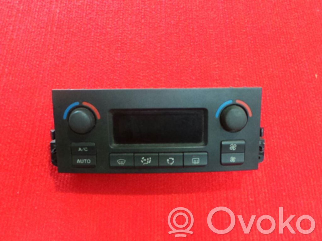 Peugeot 207 Climate control unit 