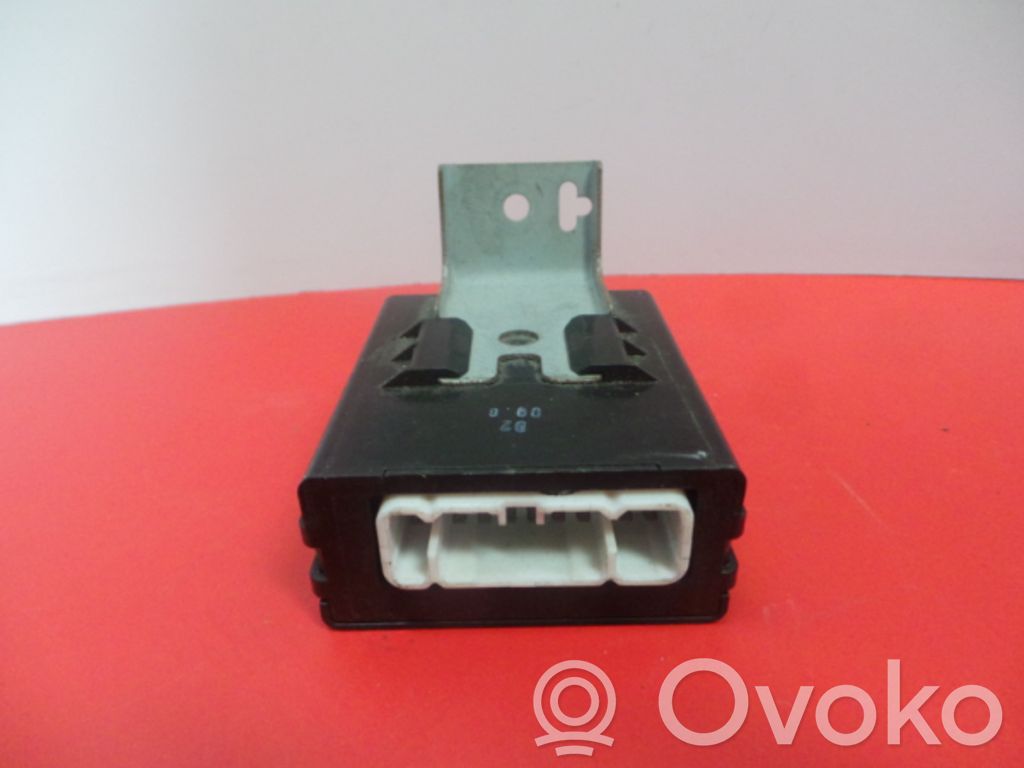 Toyota Corolla Verso E121 Relais de commande ventilateur chauffage 