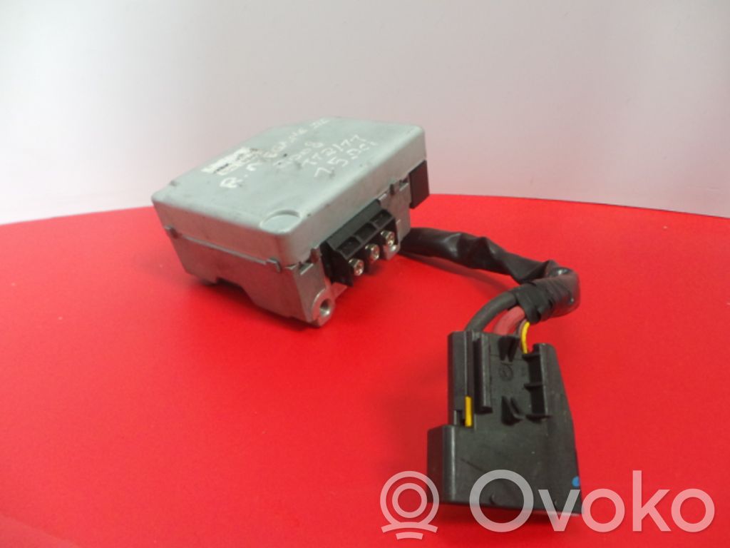 Renault Megane III Steering rack control module 
