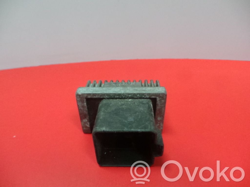 Renault Laguna I Glow plug pre-heat relay 