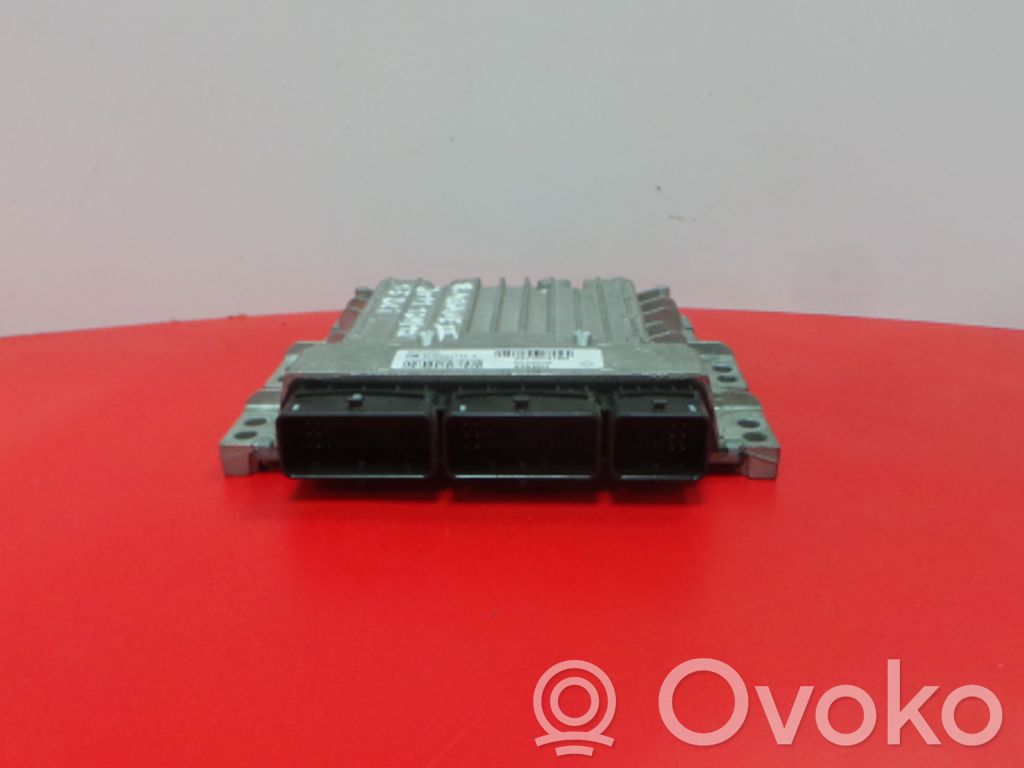 Renault Megane III Engine control unit/module 