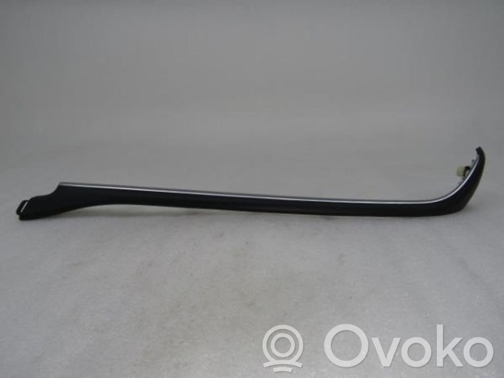 Moldura del panel   735629075