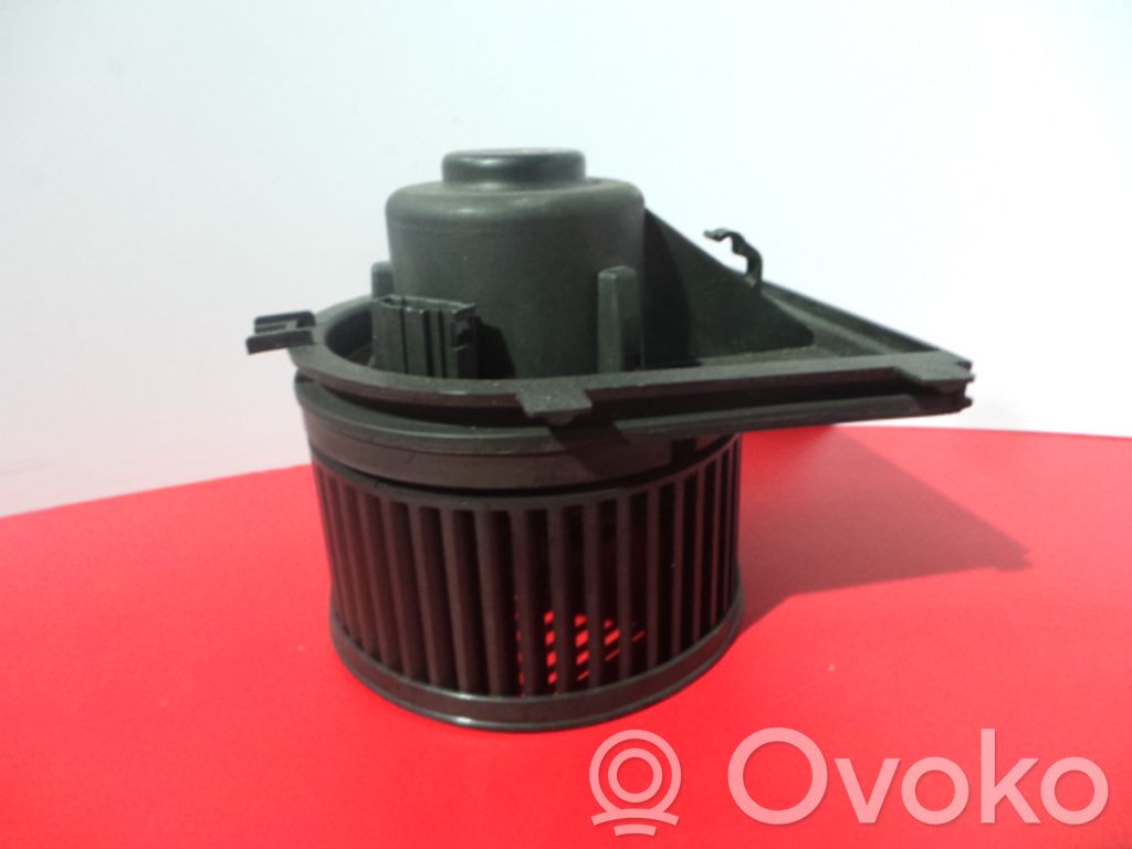Volkswagen Golf IV Heater fan/blower 