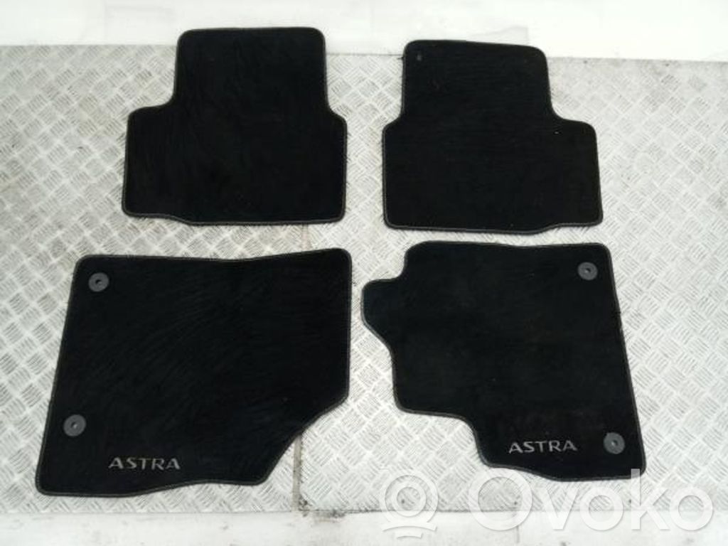 Opel Astra K Interior carpet 