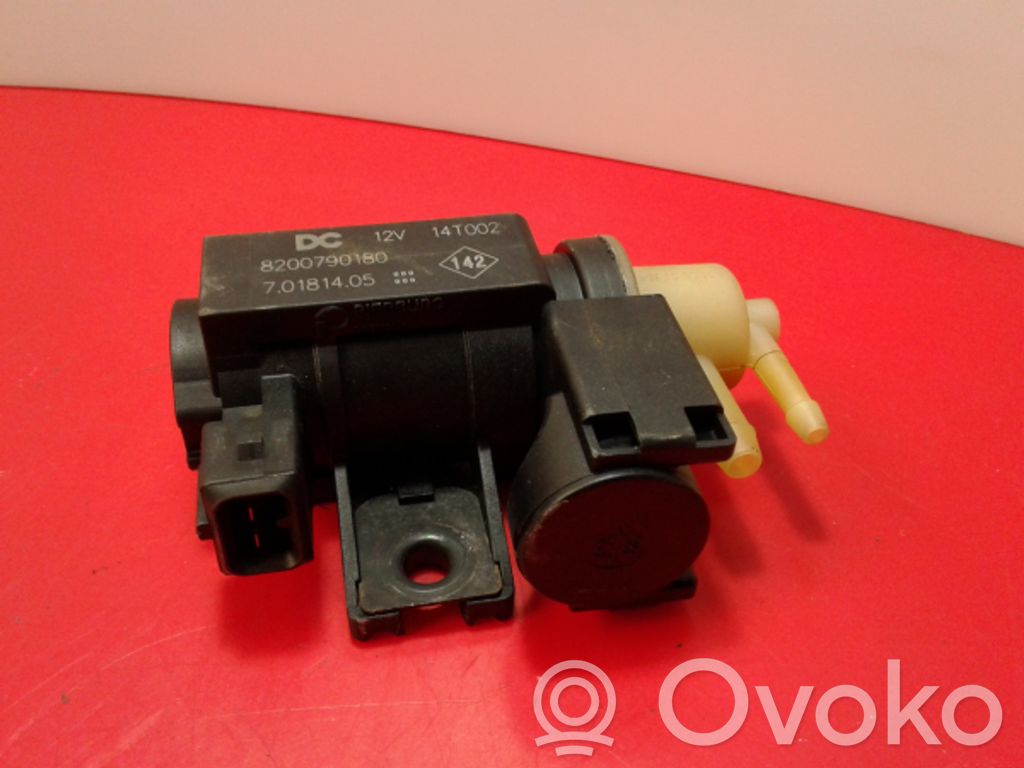 Air pressure sensor   8200790180