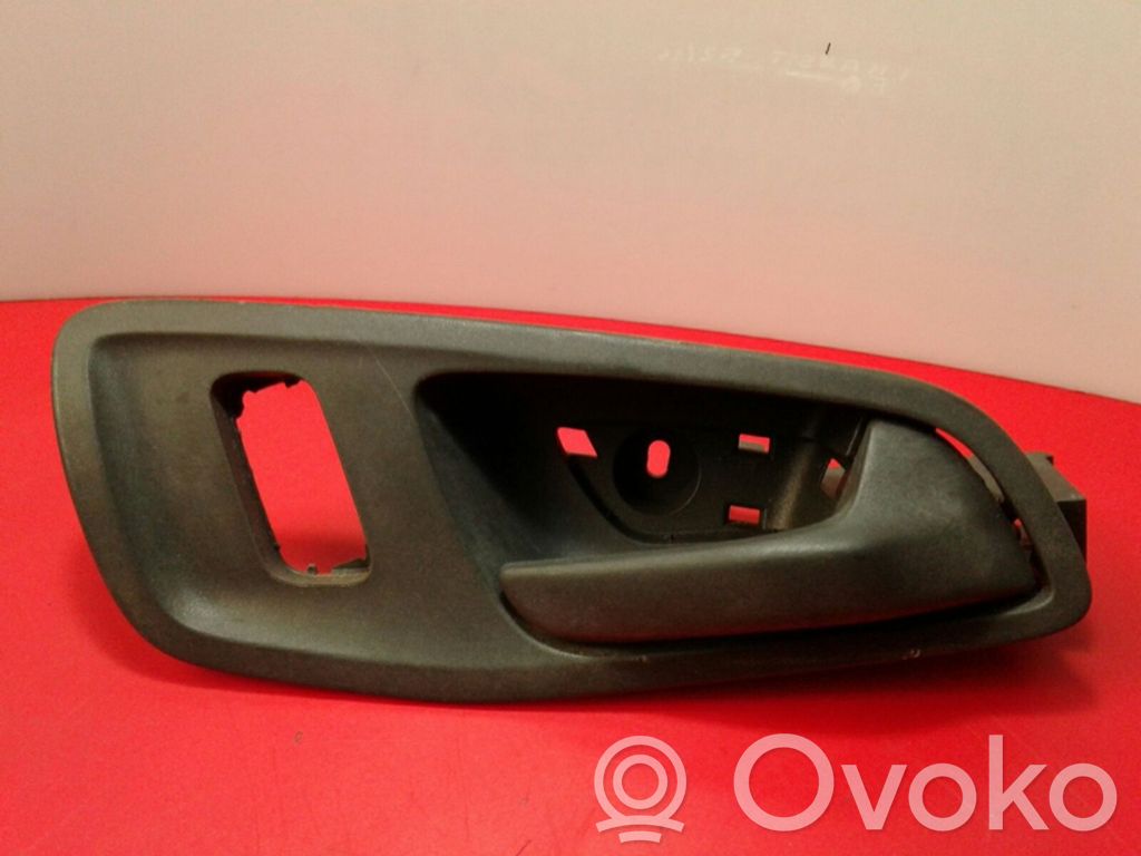 Front door exterior handle/bracket   BK21,V22600