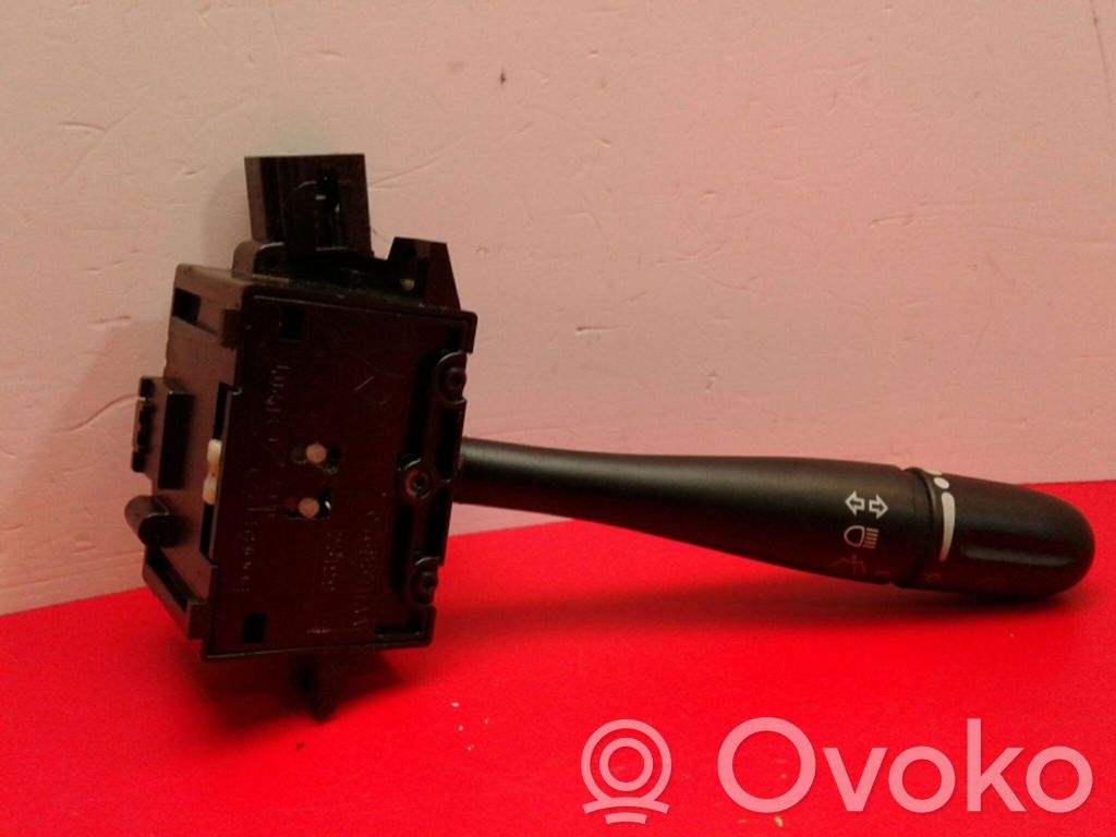 Other switches/knobs/shifts   04685711AA
