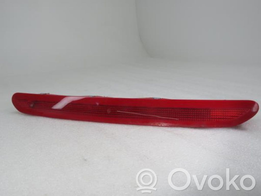 Volkswagen Golf Sportsvan Third/center stoplight 