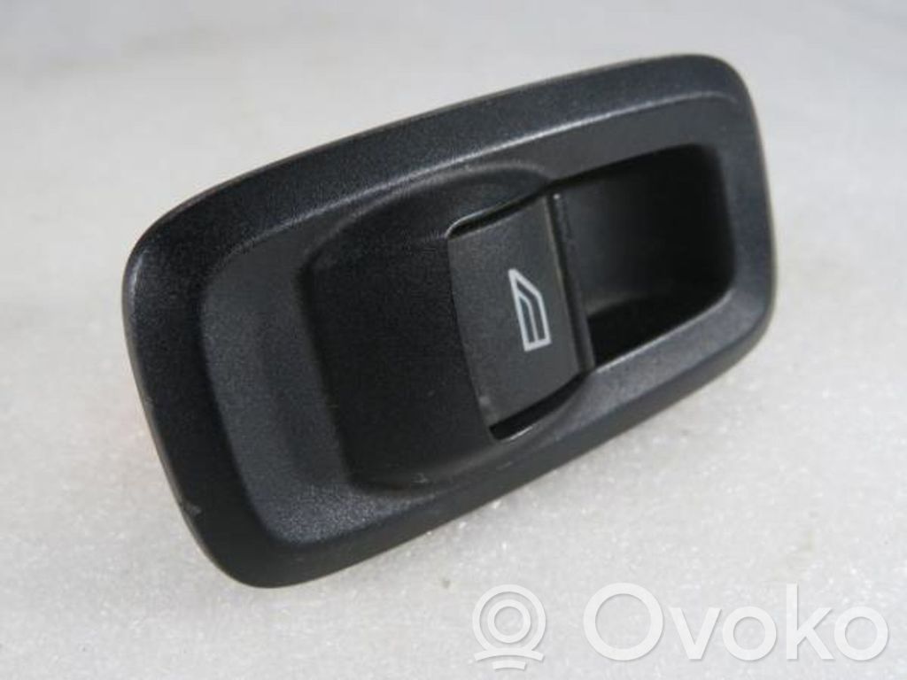 Elektrisko logu slēdzis   10073908