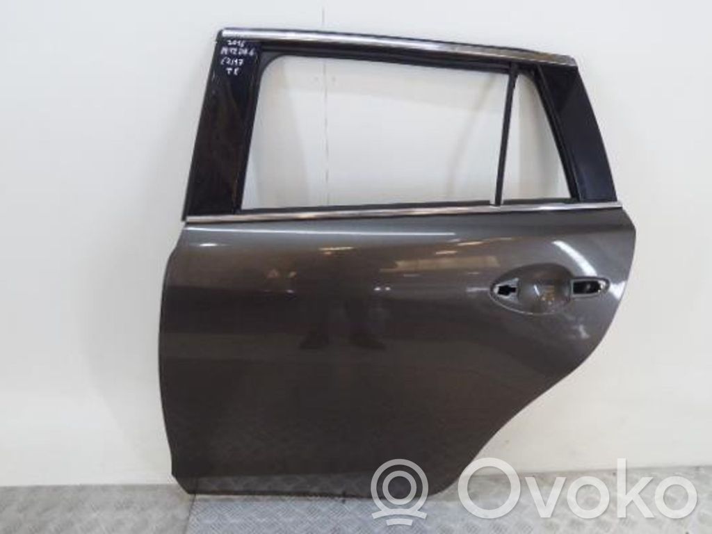 Rear door   GHP973010