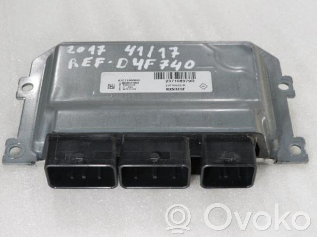 Renault Clio IV Engine control unit/module 