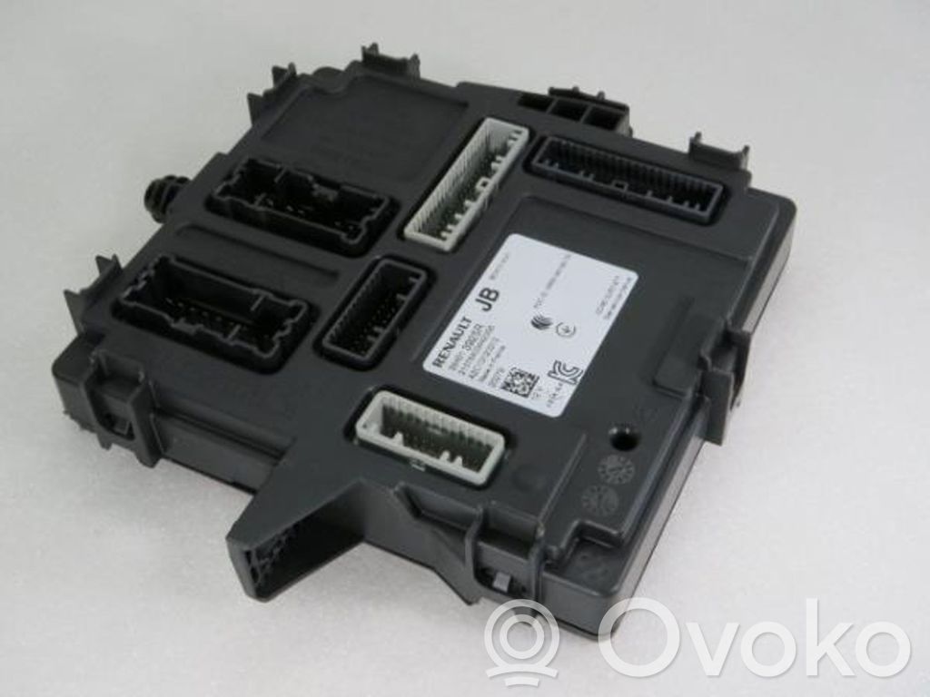 Renault Clio V Module confort 