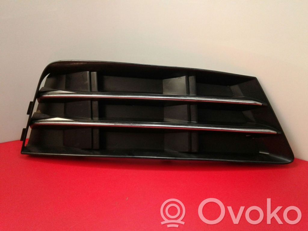 Kühlergrill   8W0807682R
