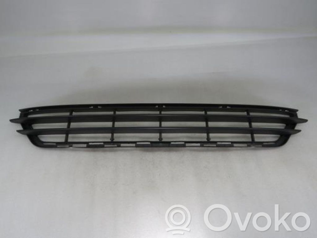 Front grill   31323858