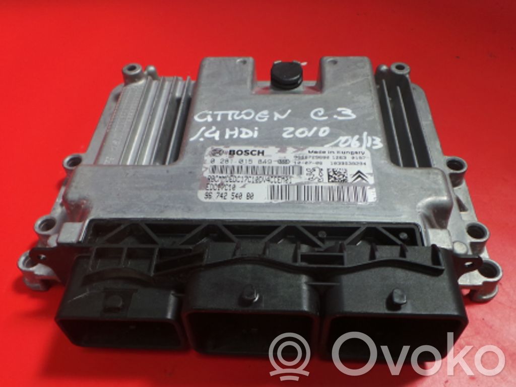 Engine control unit/module   015,281,849,9674254080,BOSCH