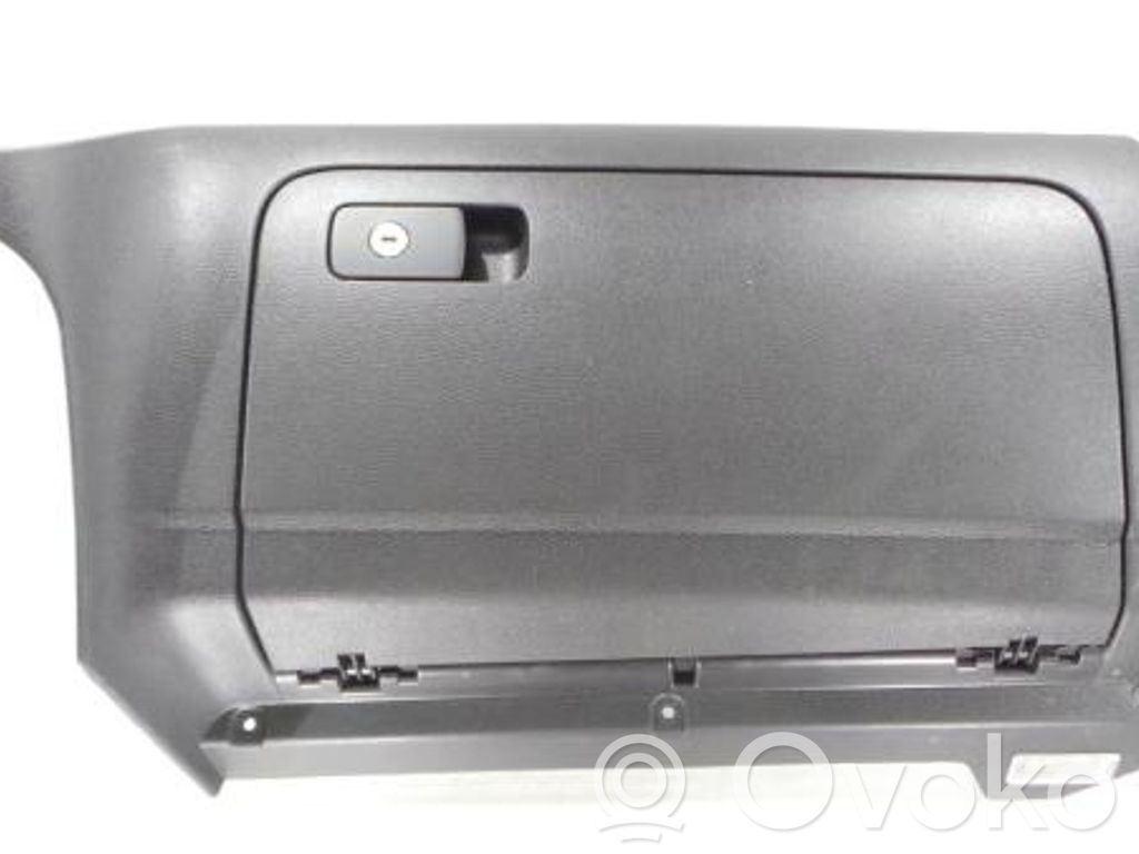 Boite à gants   1K1857290,1K1857097,1K1857097AP,P0101120,P0105366