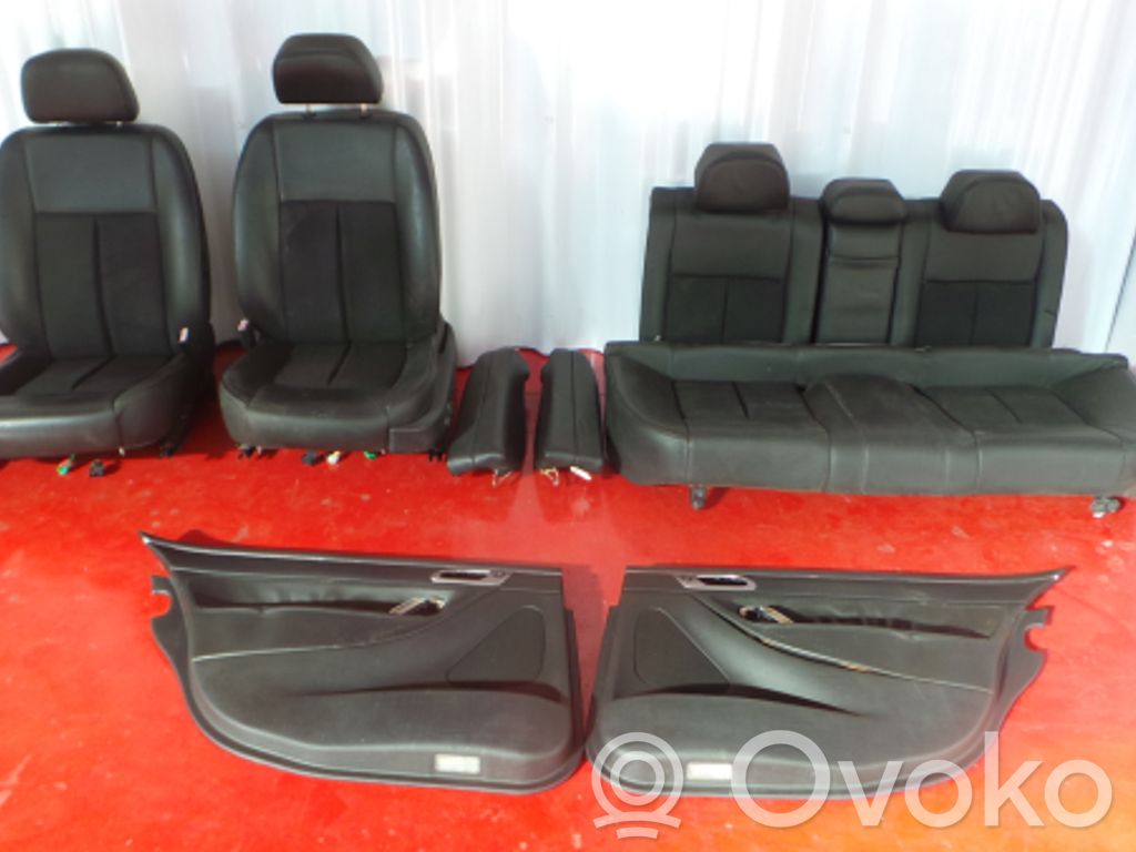 Peugeot 607 Seat set 