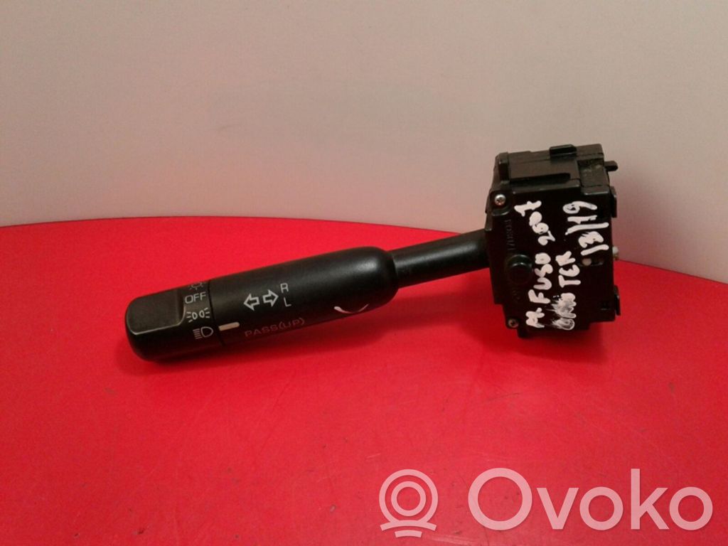 Volkswagen PASSAT B5.5 Light switch 