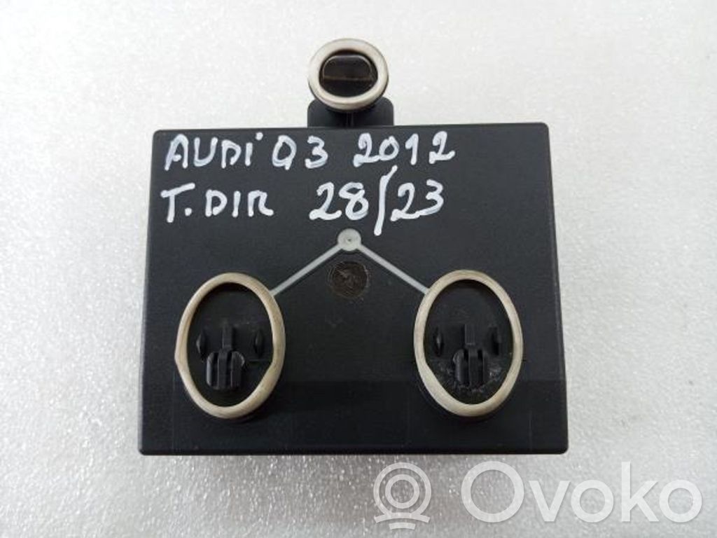 Audi Q3 8U Door control unit/module 