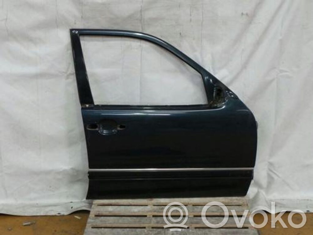 Mercedes-Benz E W210 Drzwi przednie 