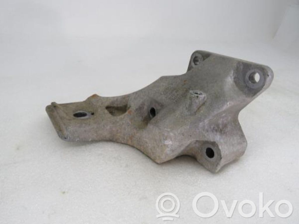 Land Rover Discovery 3 - LR3 Suport tampon motor 