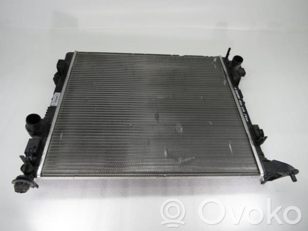 Nissan Qashqai Aušinimo skysčio radiatorius 