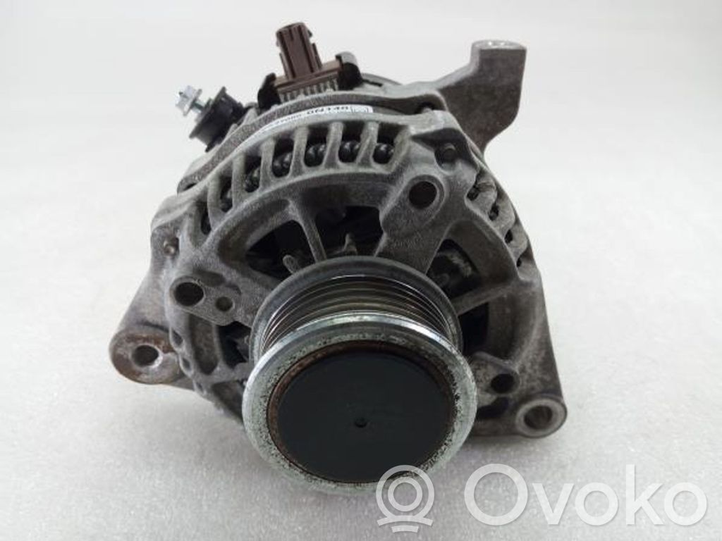 Toyota Auris E180 Generatorius 