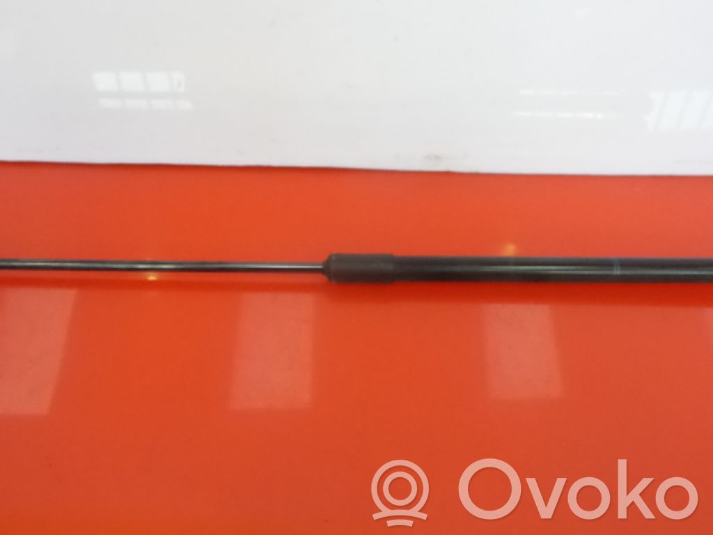 Audi A3 S3 8V Amortizatorius galinio dangčio 