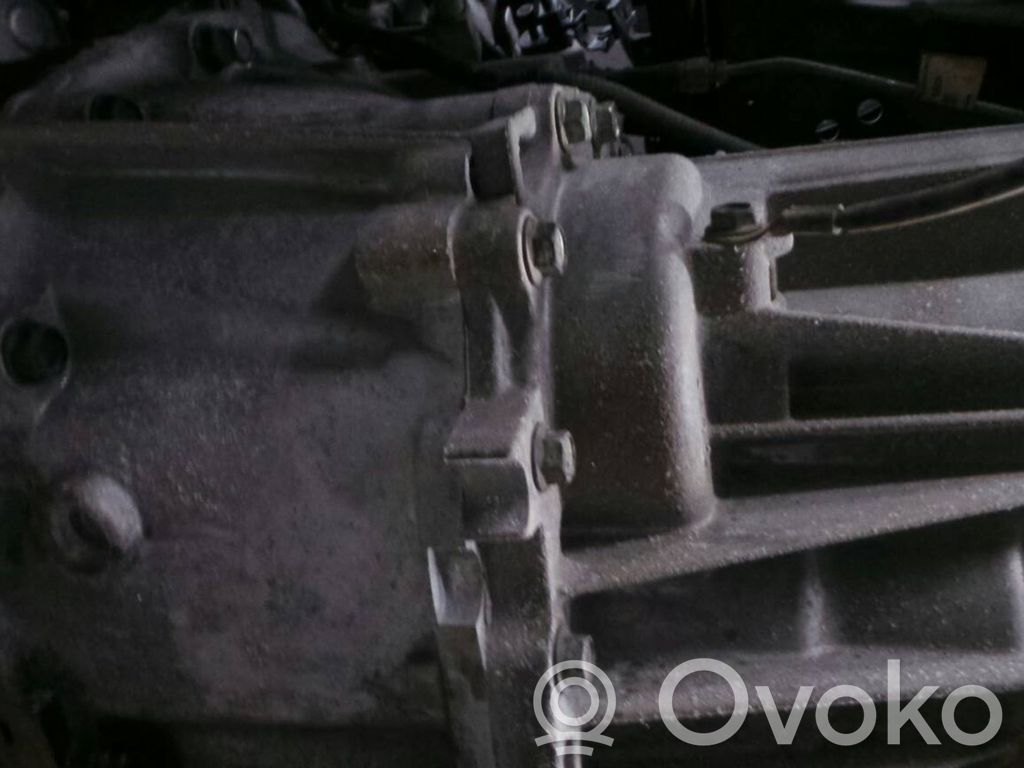 Nissan Qashqai+2 Manual 5 speed gearbox 
