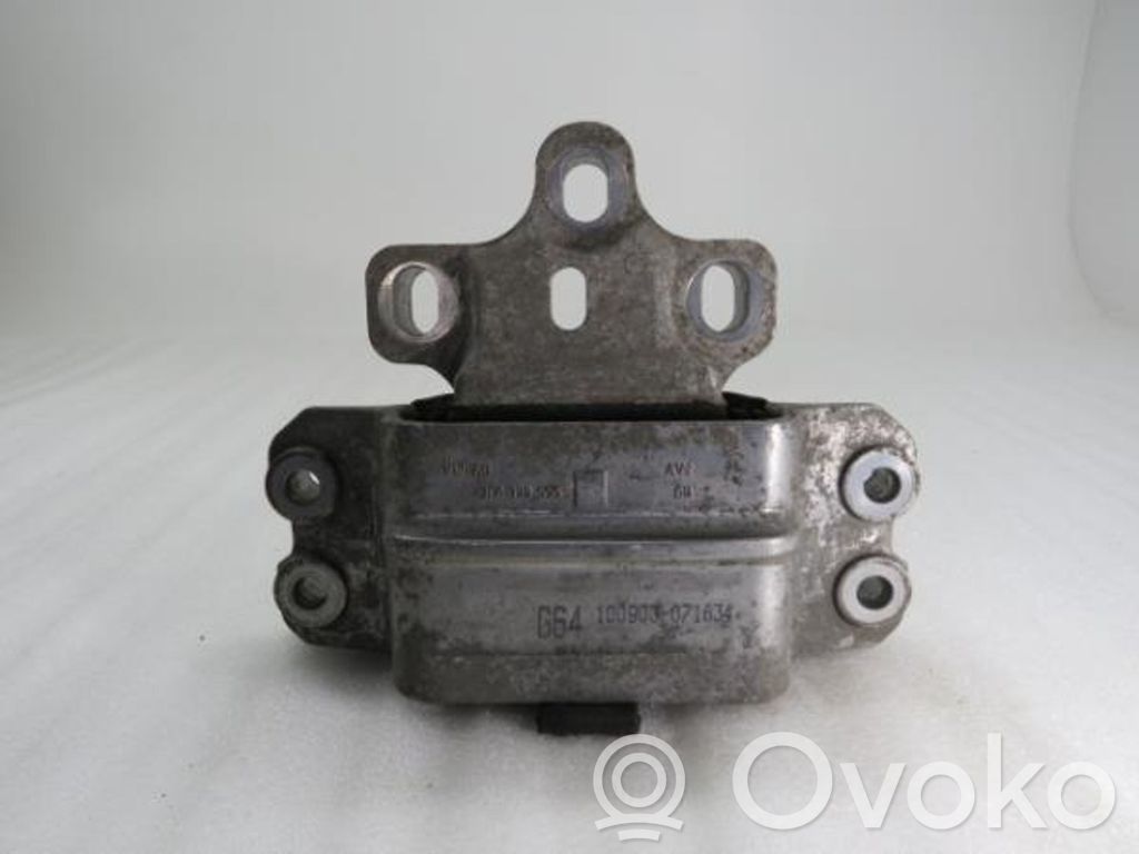 Volkswagen PASSAT B6 Gearbox mount 