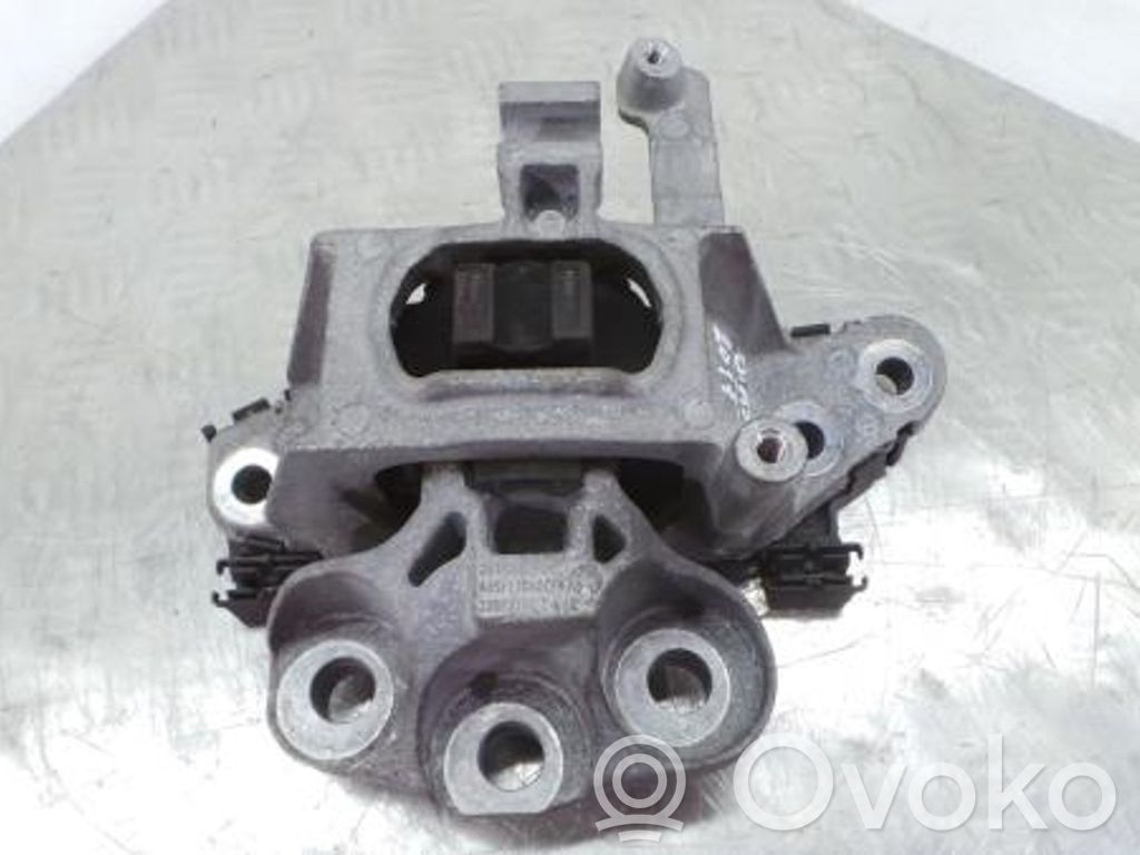 Opel Astra K Supporto della scatola del cambio 