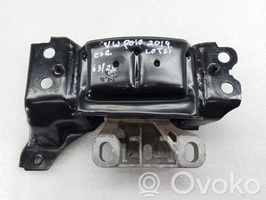 Volkswagen Polo VI Gearbox mount 