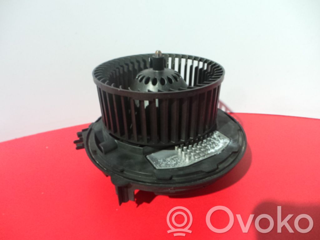 Lämmittimen puhallin   5Q1,021,5Q0907521E,5Q1819021B,819,BOSCH,VALEO