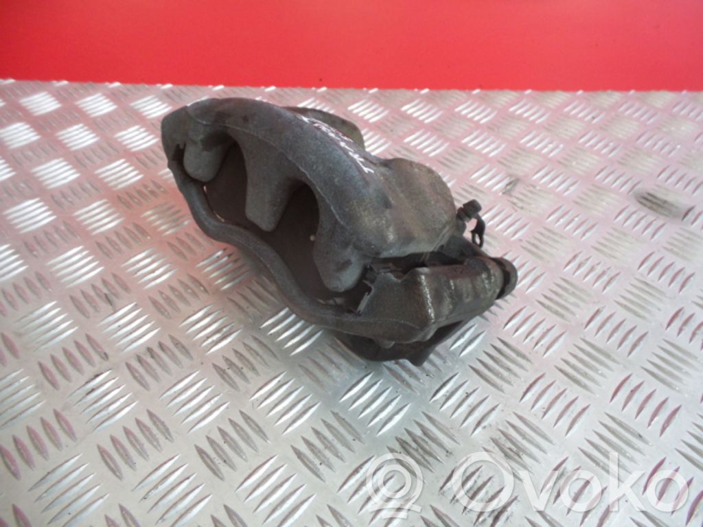 Front brake caliper   W08364