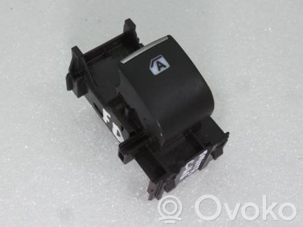 Toyota C-HR I Electric window control switch 