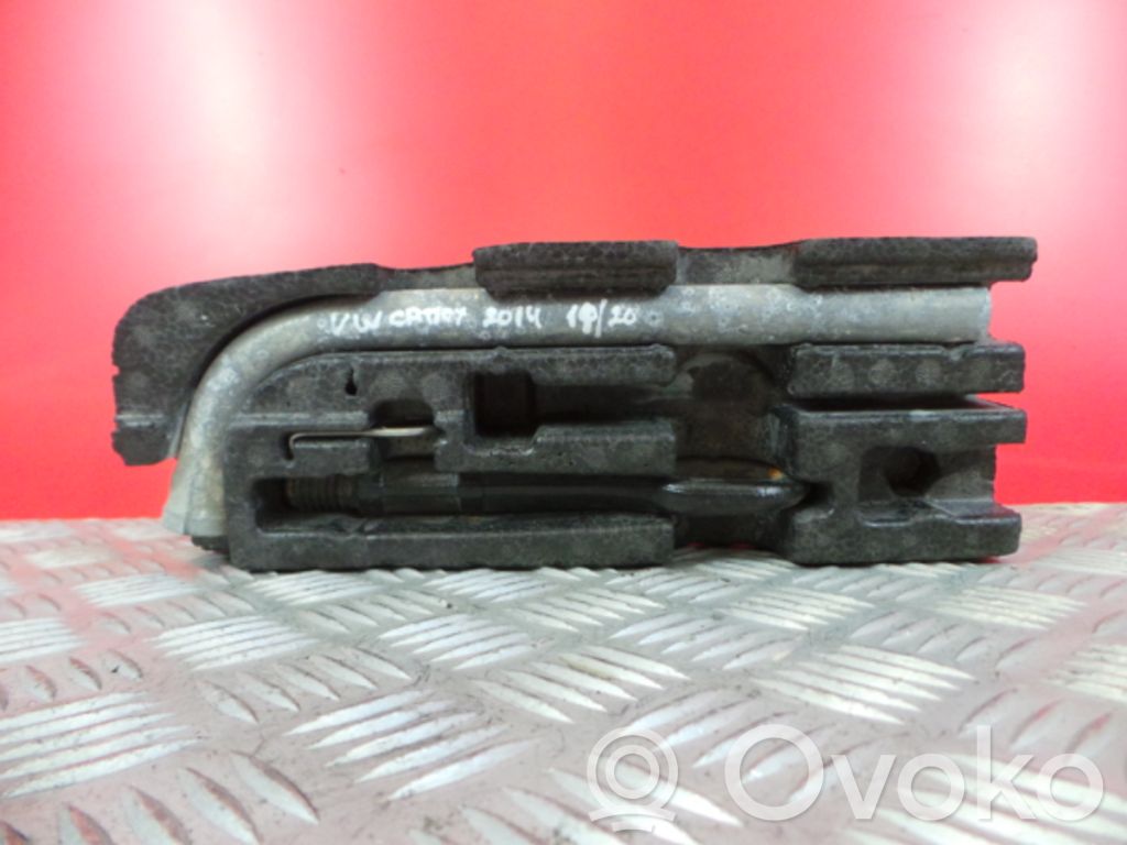 Volkswagen Caddy Tool set 