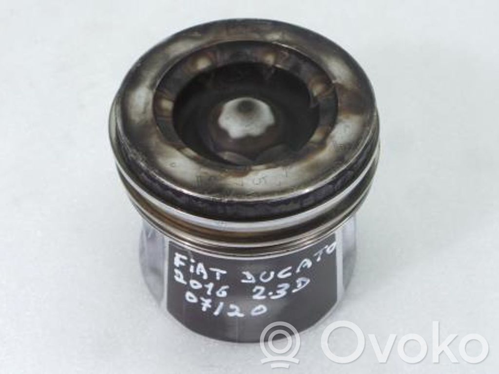Mäntä   A930,0974,MOTORREF1AE3481D