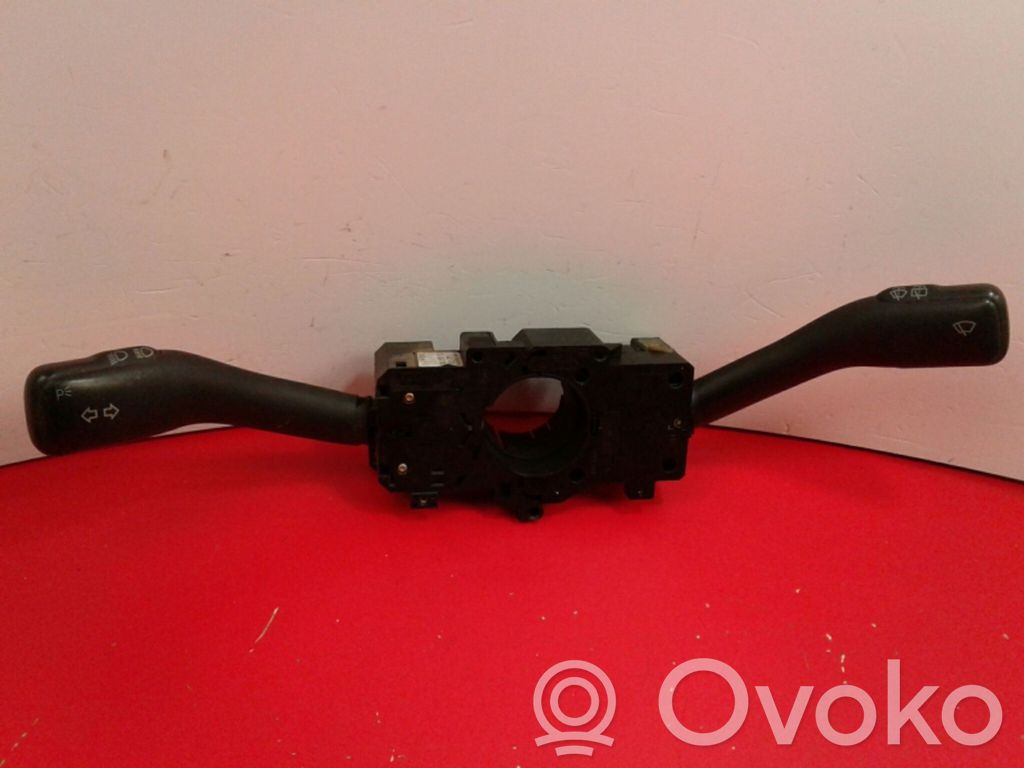 Commodo, commande essuie-glace/phare   8L0,513,584,953