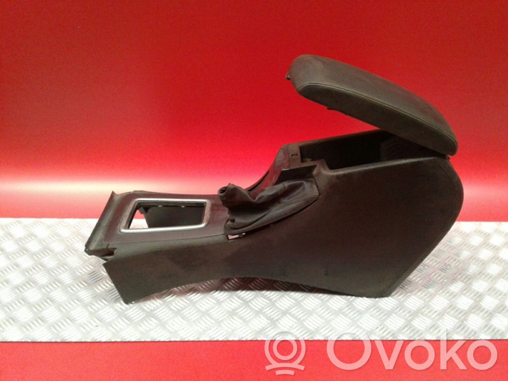 Peugeot 407 Center console 