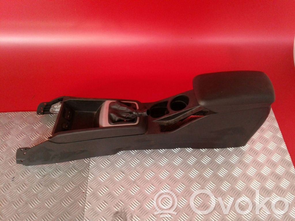 KIA Ceed Centrinė konsolė 