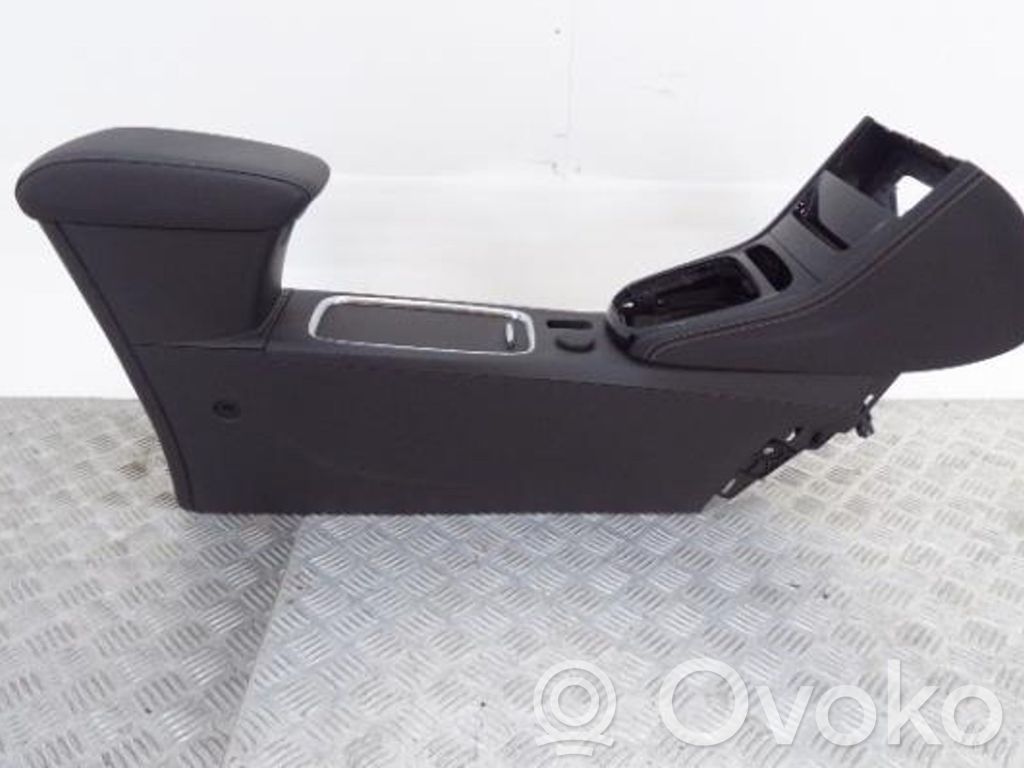 Opel Astra K Center console 