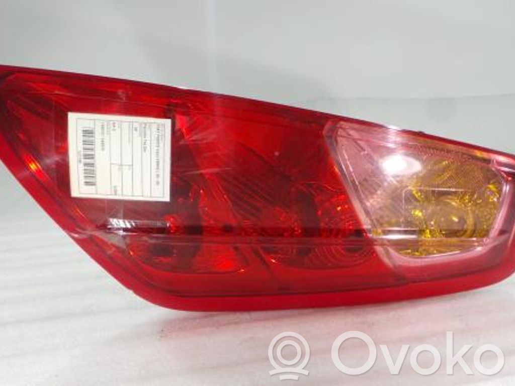 Fiat Grande Punto Lampă spate în caroserie 