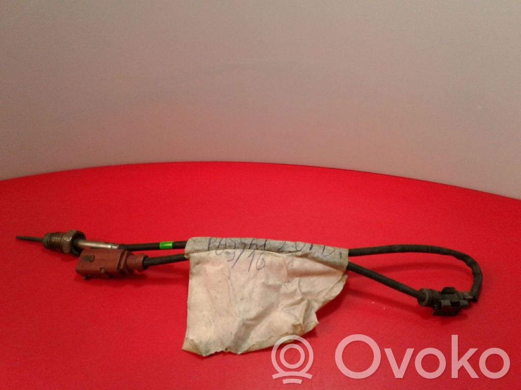 Volkswagen PASSAT B7 Lambda probe sensor 
