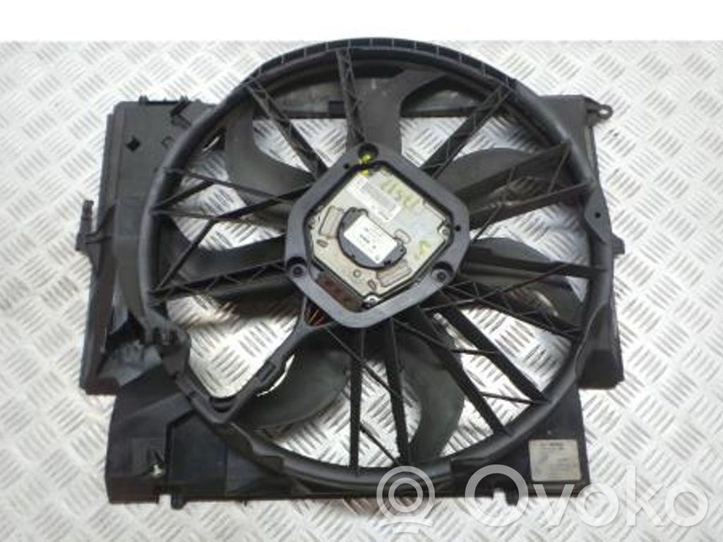 BMW 3 E90 E91 Elektrisks radiatoru ventilators 
